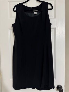 Preview Collection Black Sleeveless Shift Dress